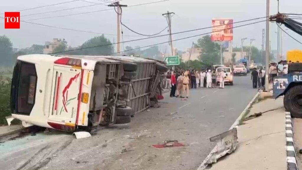 LPU student among 4 dead as bus overturns | Chandigarh News