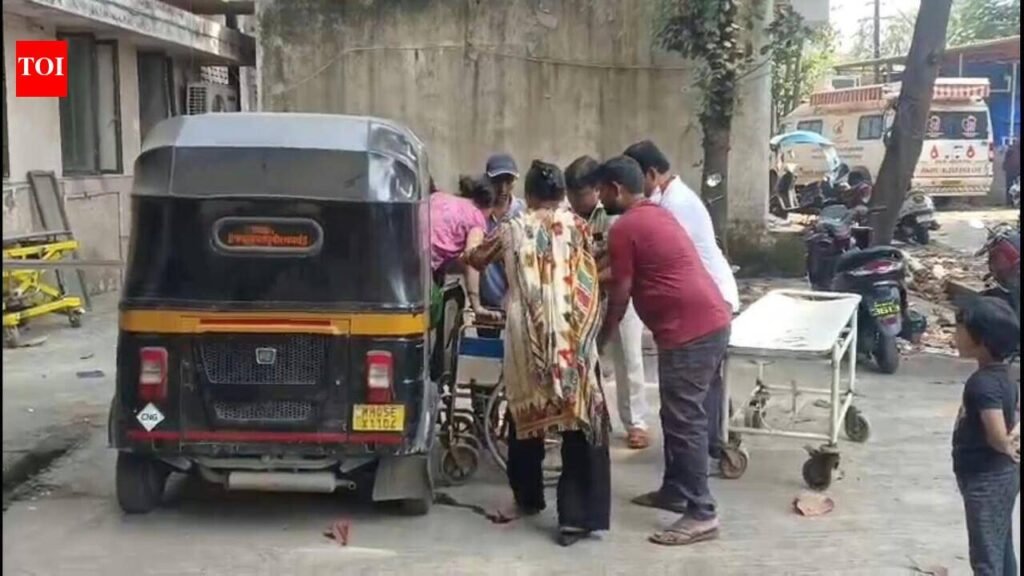 Woman delivers baby in autorickshaw after getting stuck in Ulhasnagar traffic in Mumbai Metropolitan Region | Mumbai News