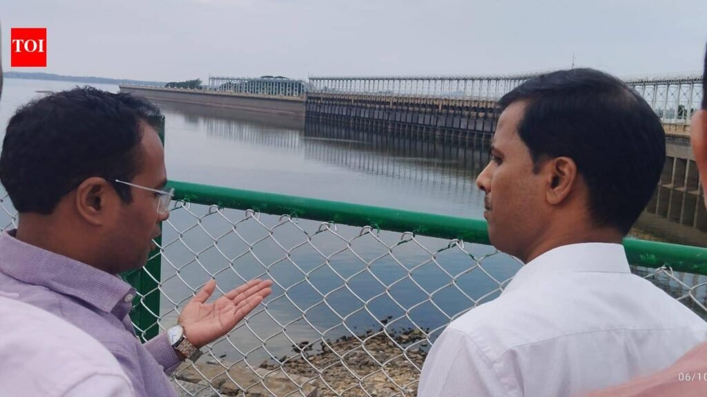 Drought assessment team reviews Mandya’s rainfall deficit impact | Mysuru News