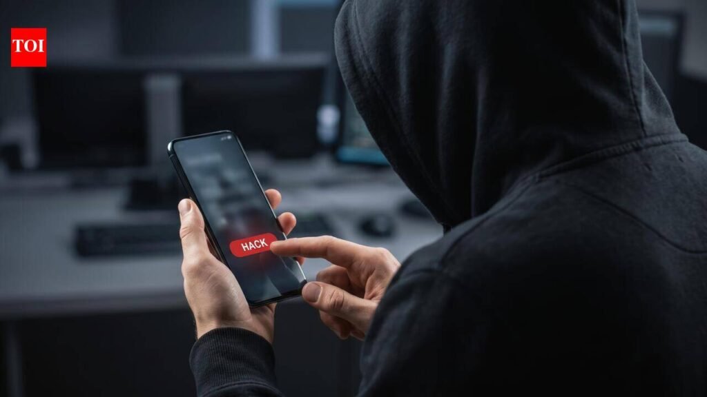 Junagadh man installs APK file, loses ₹6.56L | Rajkot News