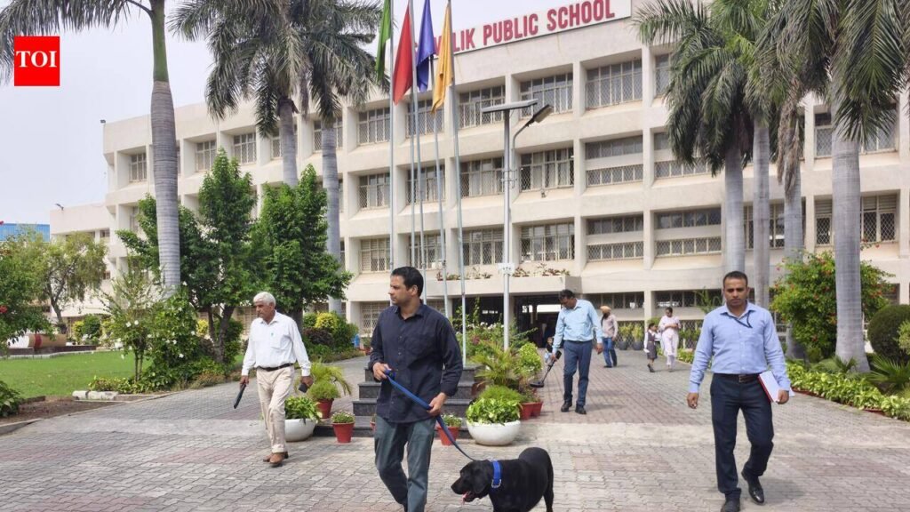 Bomb hoax triggers panic across three Tricity schools | Chandigarh News
