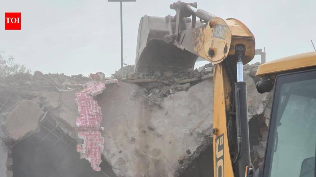 80 illegal structures flattened in Manimajra demolition drive | Chandigarh News