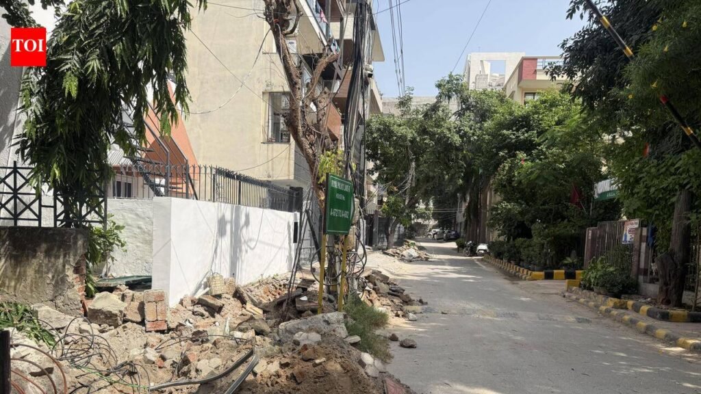 Demolition drives clear encroachments but leave debris choking colony roads | Gurgaon News