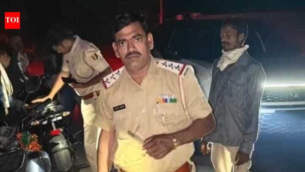Udaipur cop dies after car hits parked tractor-trolley near Jodhpur | Jaipur News