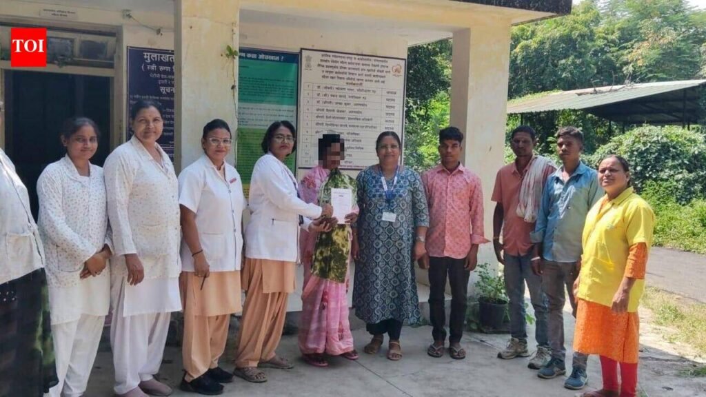 Before Navratri, mother returns home after two years | Nagpur News