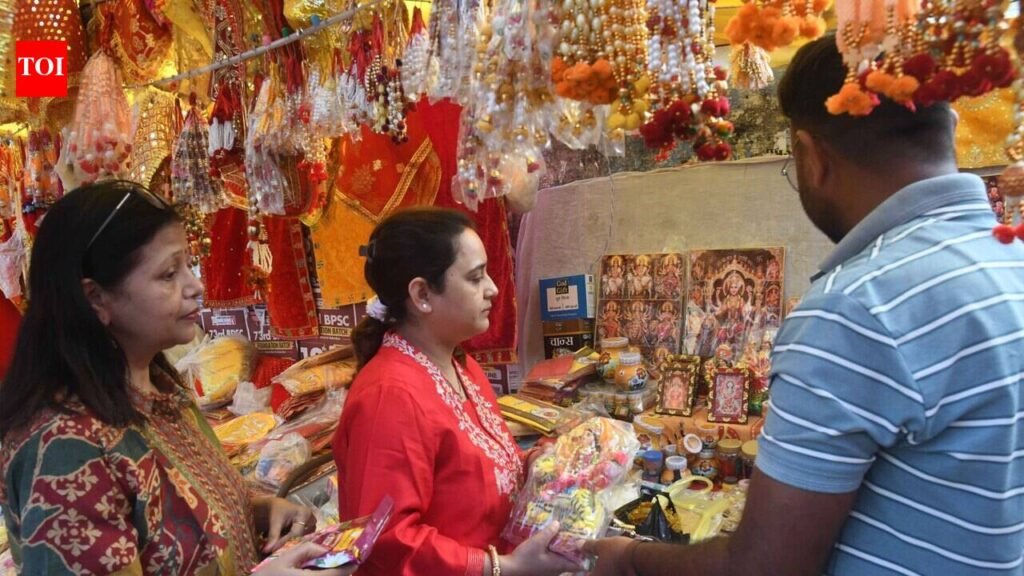 Patna gears up for Navaratra as pandals, markets come alive | Patna News