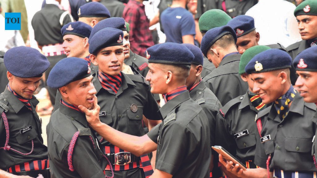 Ex-Agniveers can join Gujarat
Police without taking exams | Ahmedabad News