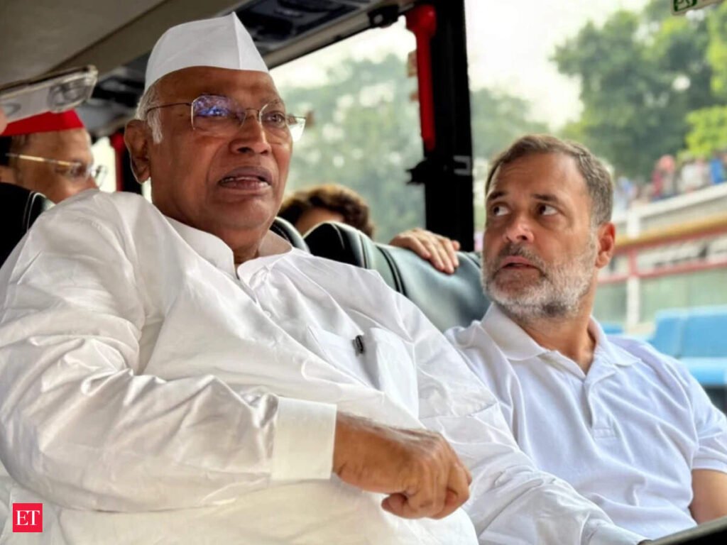 Mallikarjun Kharge, Rahul Gandhi to meet CJI over curbs after SIR protests; allege ‘undeclared Emergency’