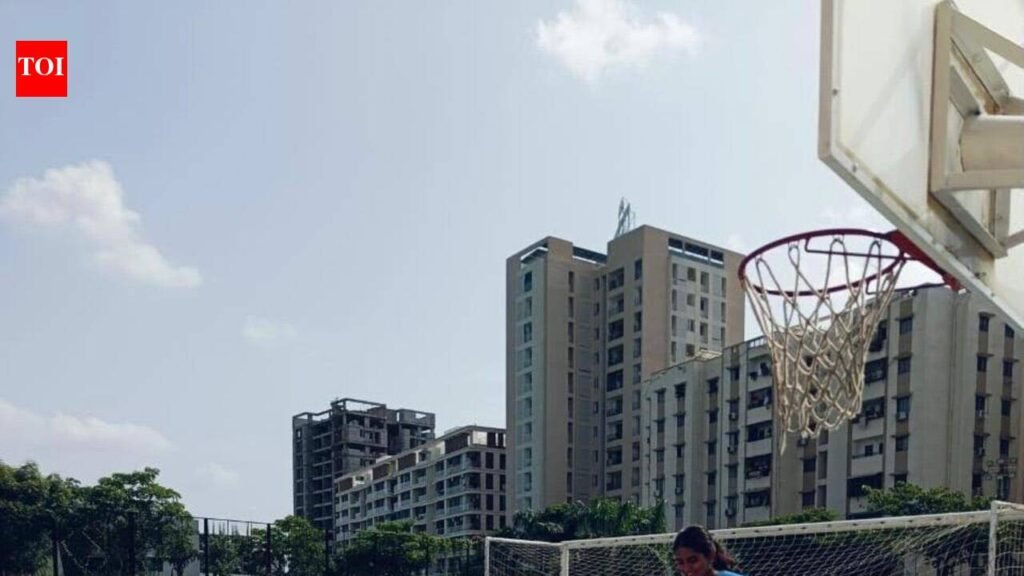 Class 11 basketball player popularises the game for a cause | Vadodara News