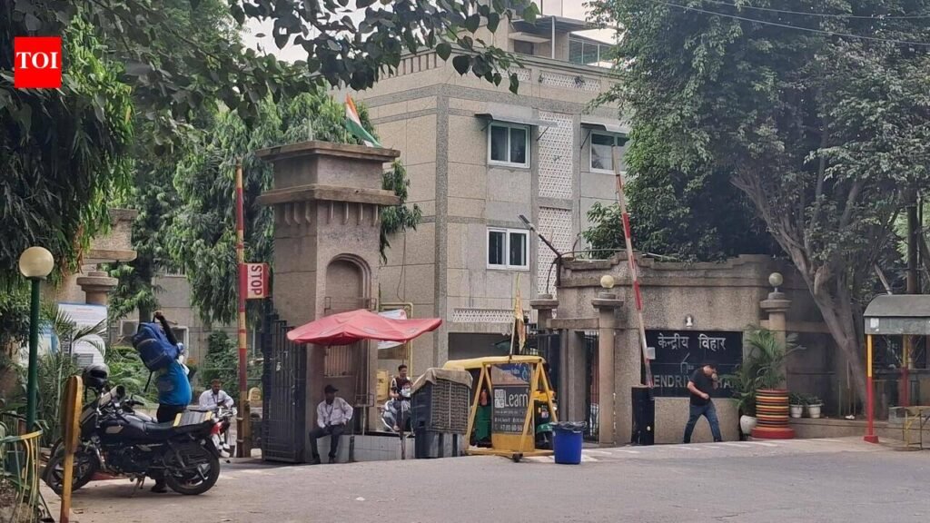 Checks, cops in plainclothes at all gates: Dhruv Rathee’s society wakes up to unfamiliar sight | Gurgaon News