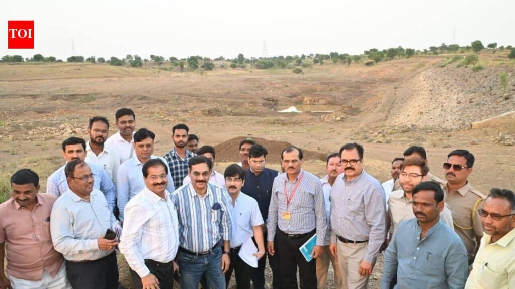 Central team sees grim kharif crop situation, to submit drought report in coming days: Delegation head | Pune News