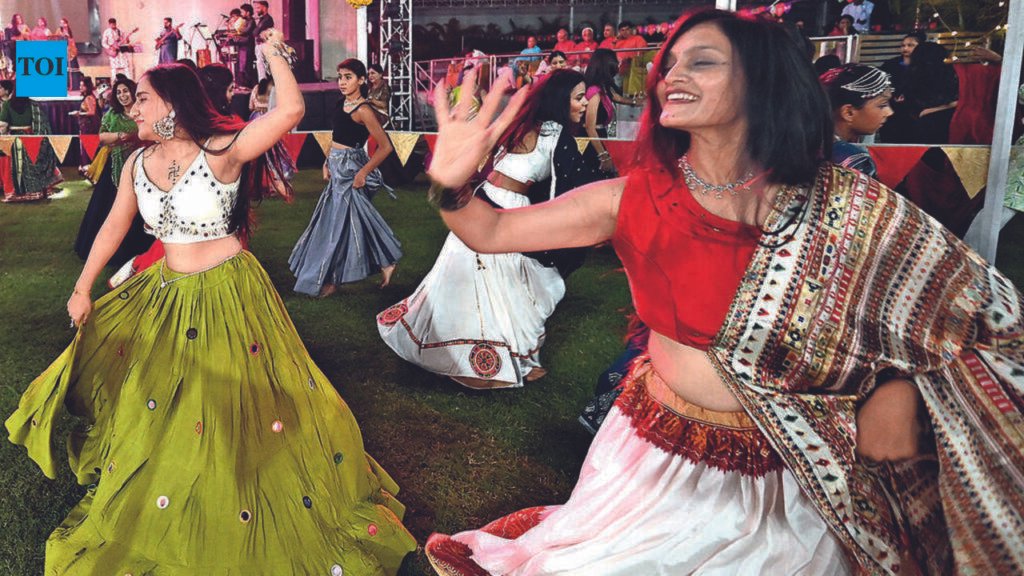 Amdavadis dance the night away as Navratri opens big | Ahmedabad News