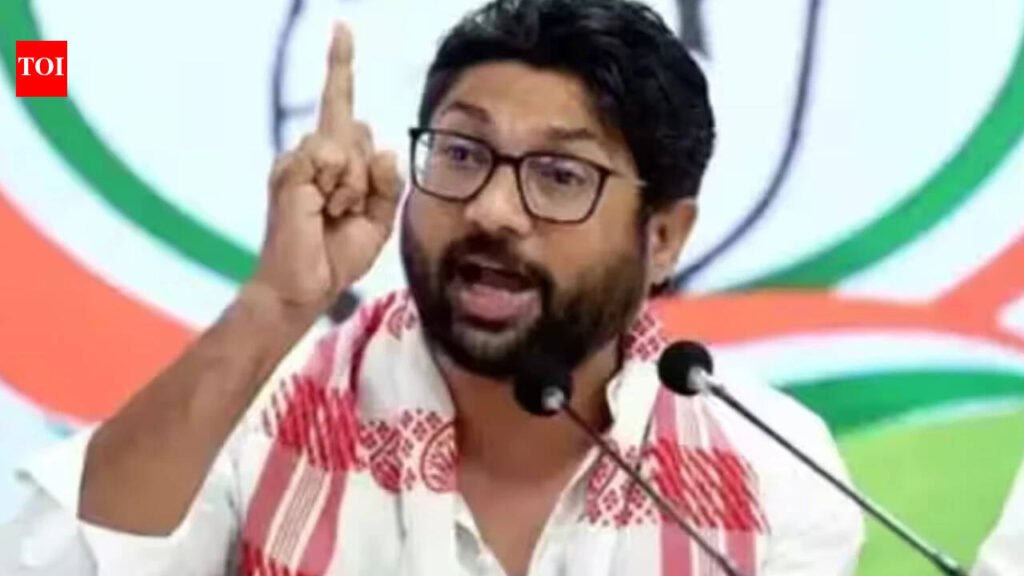 FIR against Congress MLA Jignesh Mevani over obstruction, rioting at Gujarat police station during poll campaign | Ahmedabad News