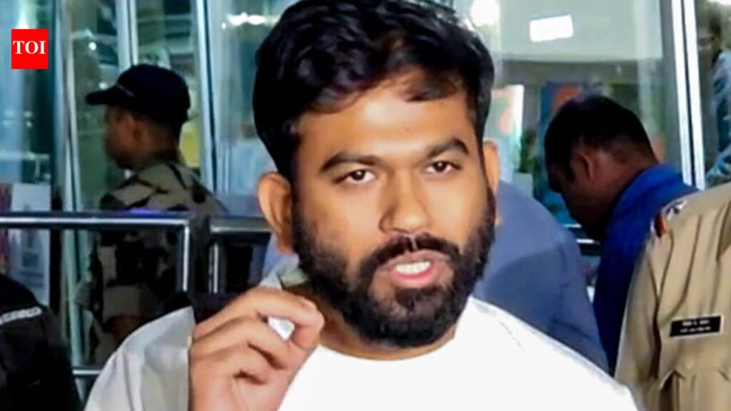 ‘Why is Gyanesh Kumar so indispensable to PM Modi?’: Abhijeet Dipke on Delhi police assaults | Delhi News