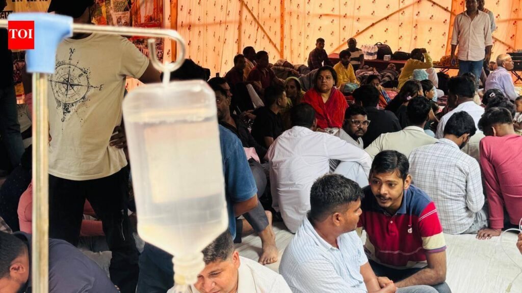 Hunger strike displaced intensifies in Bokaro; 2 hospitalised | Ranchi News