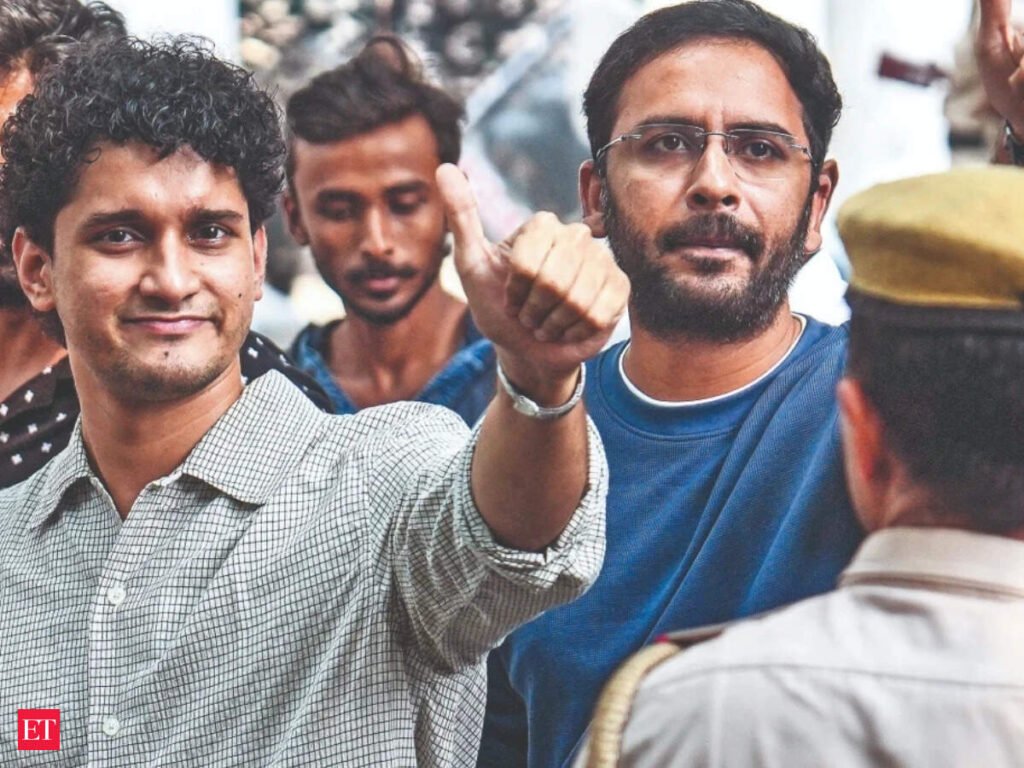 Delhi Police detain CJP leaders Saurav Das, Ashutosh Ranka again at Jantar Mantar amid SIR protests