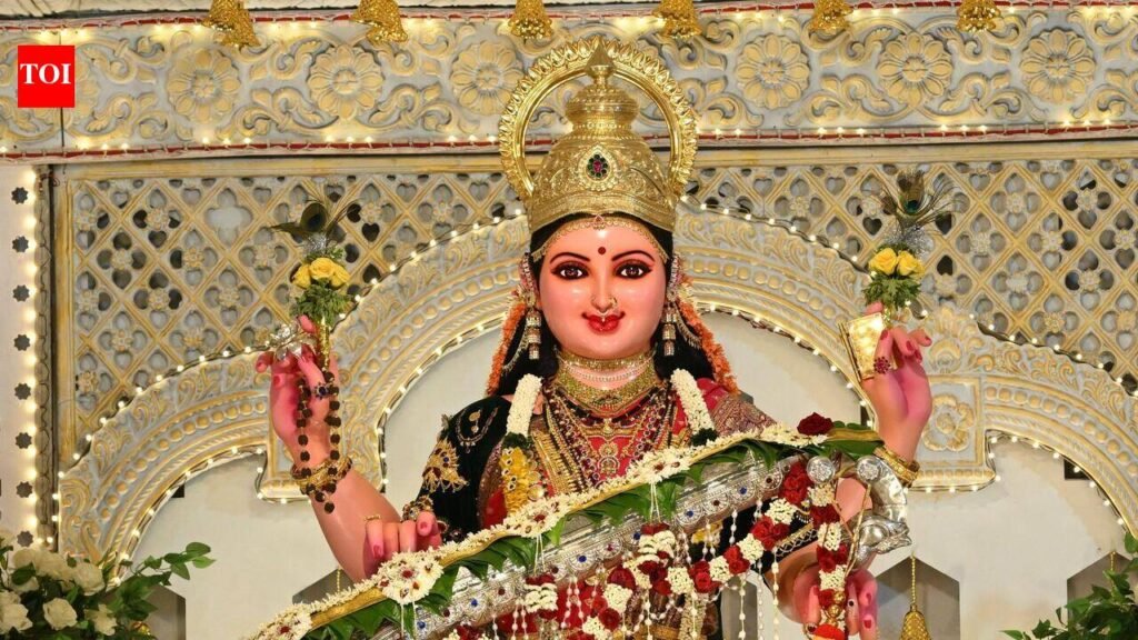 Kubera, the artist behind iconic Sharada idols on coast | Bengaluru News