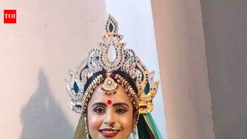 For two decades, Hameed and team have been turning Ramlila actors into legends | Prayagraj News