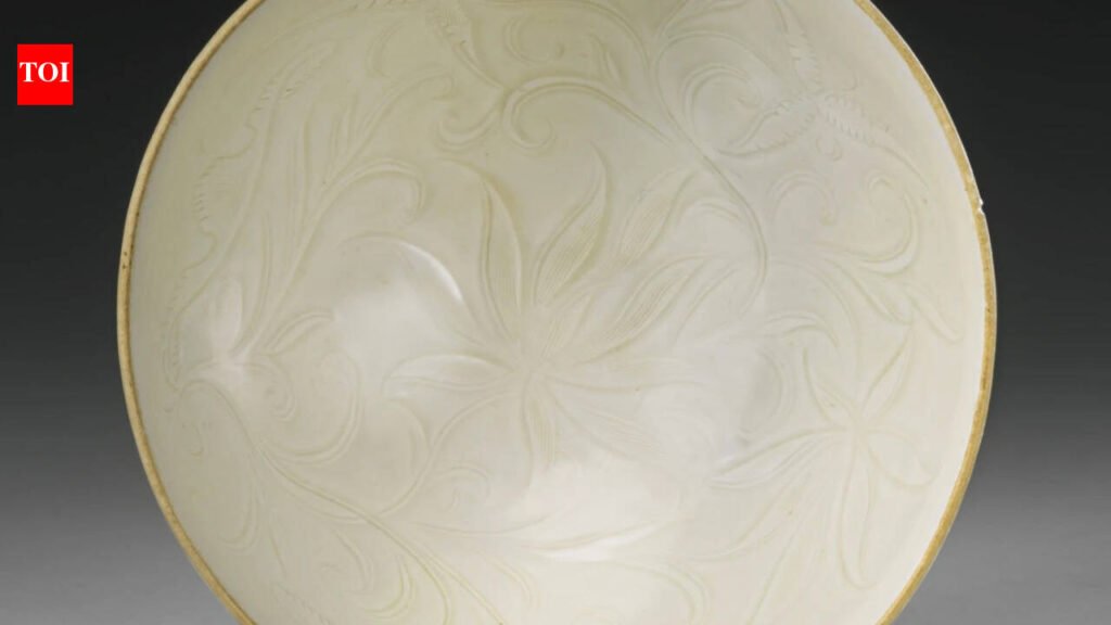 In 2007, a New Yorker paid $3 for a white bowl at a yard sale and kept it in the living room for years; experts later identified it as a 1,000-year-old Chinese artefact, and it sold for $2.225 million