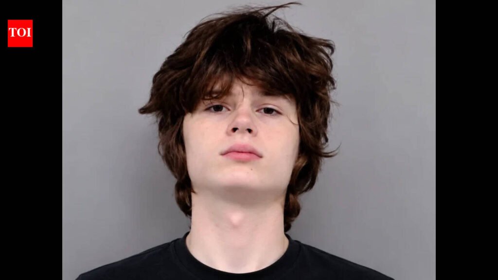 Who is Alexandros Paporakis who plotted alleged mass shooting at Hindu temple in Aurora? What his manifesto targeting Indians revealed