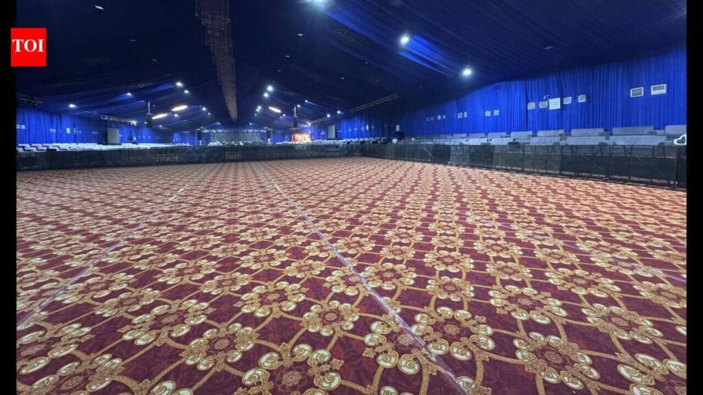 Saroli police issues notice to JG Navratri organisers | Surat News