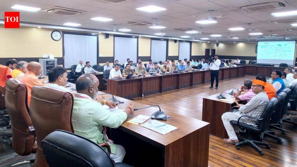 Yogi reviews preparations for IAF air show, stresses crowd control & green corridor | Varanasi News