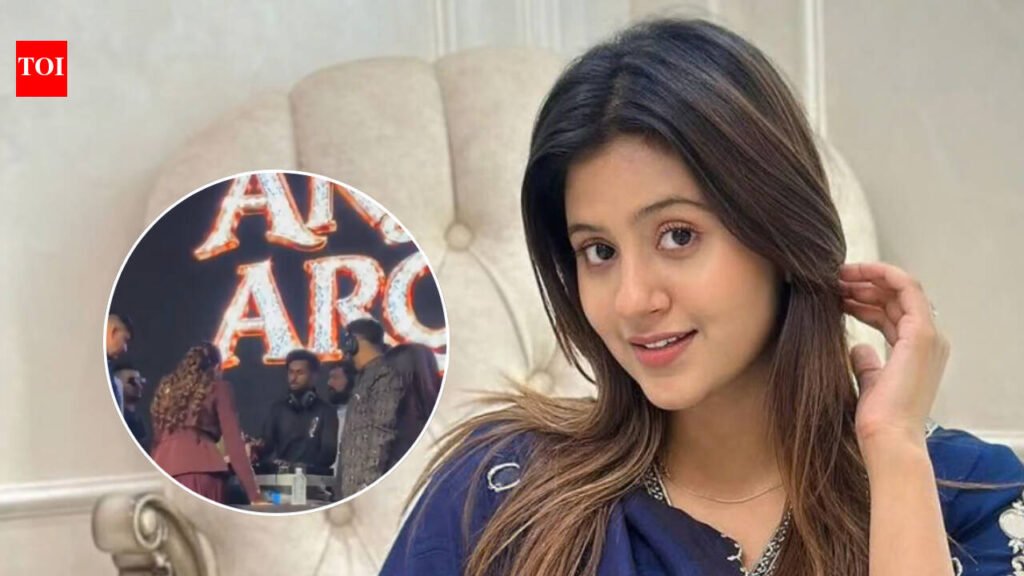Anjali Arora gets upset over ‘Kacha Badam’? Kanpur Dandiya video leaves the internet divided, users say, ‘What an irony’ |