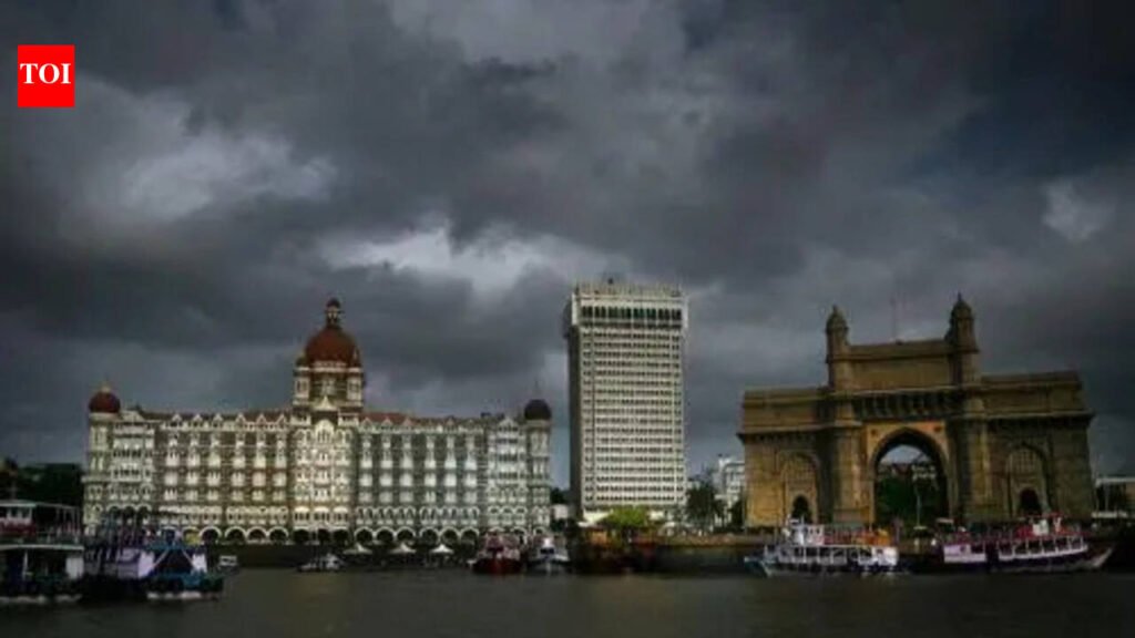 Gateway of India yacht rides in Mumbai: Pontoon fee may drop from Rs 90 per passenger to Rs 50 | Mumbai News