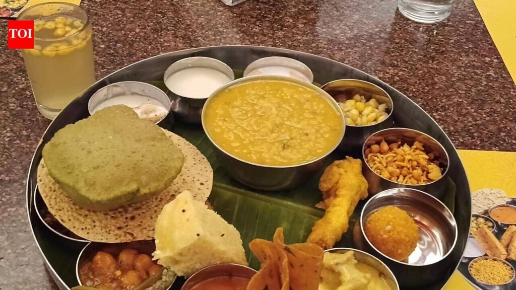 Navratri thalis attract patrons to Mangaluru eateries | Bengaluru News