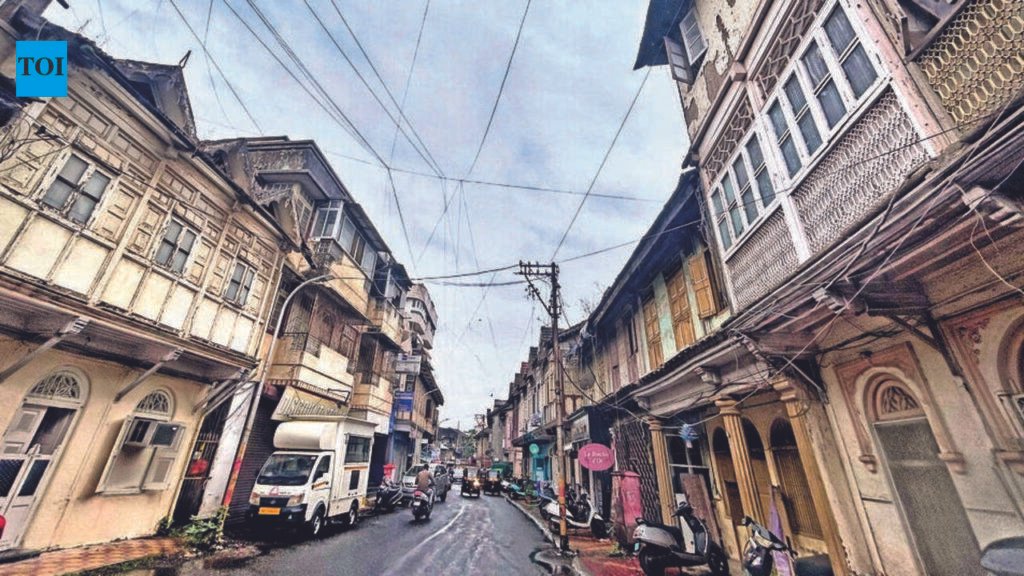 Pune Cantt residents oppose draft bylaws, demand uniform FSI of 2 | Pune News