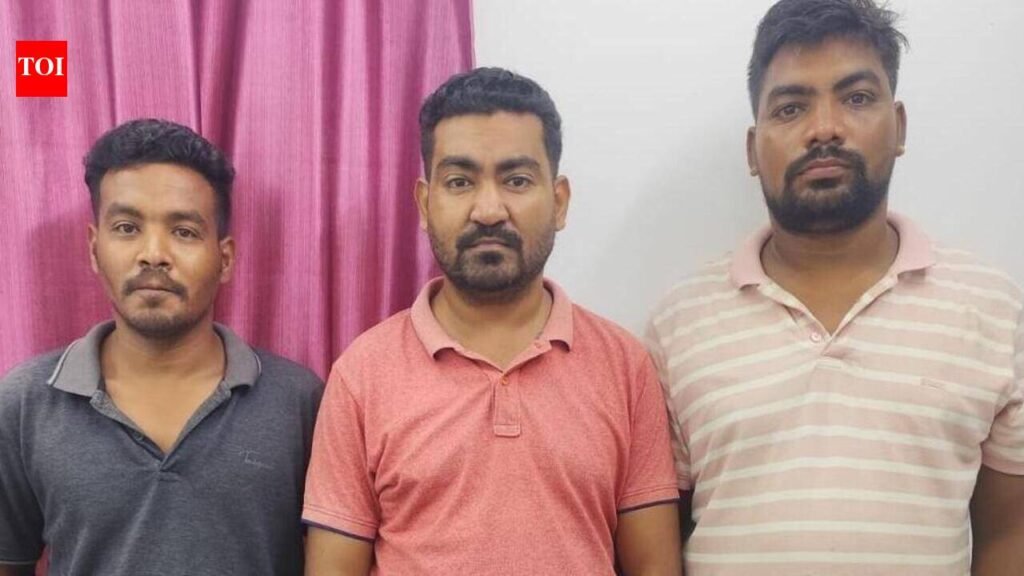 Odisha vigilance sleuths arrest clerk, 2 aides for Rs 65.9 lakh embezzlement | Bhubaneswar News