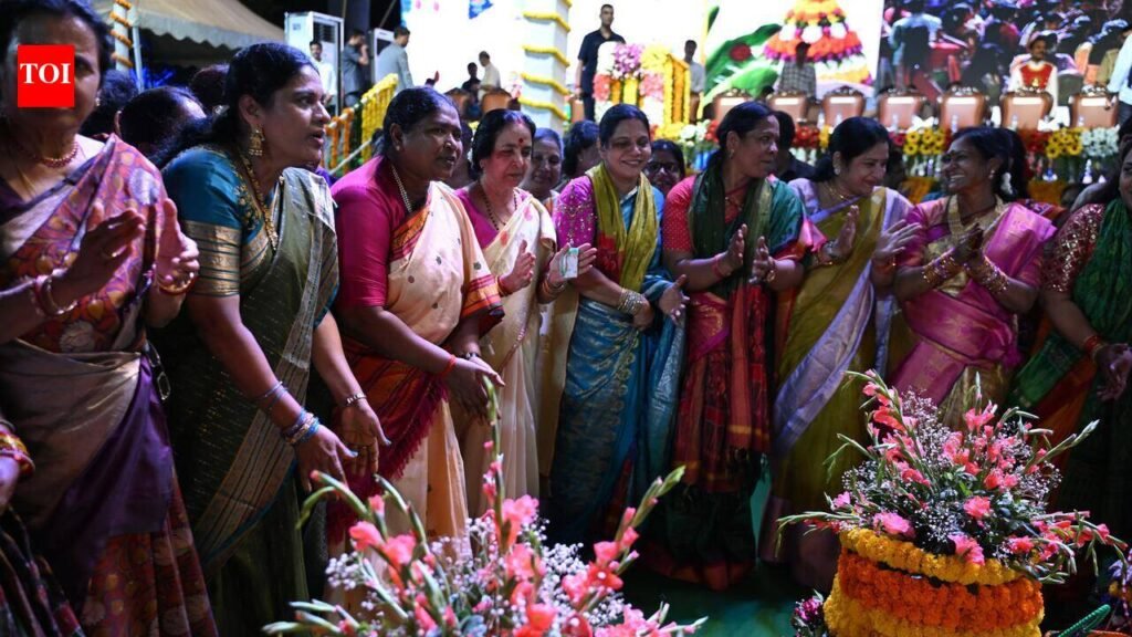 Flowers, folk art, fireworks mark Saddula Bathukamma | Hyderabad News