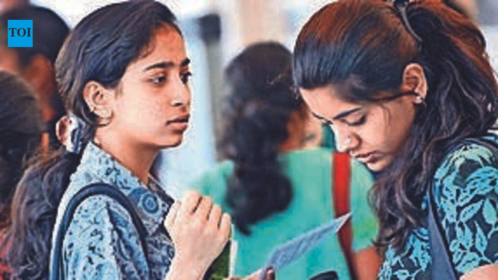 Exam reforms: No contractual staff in exam depts | Mumbai News