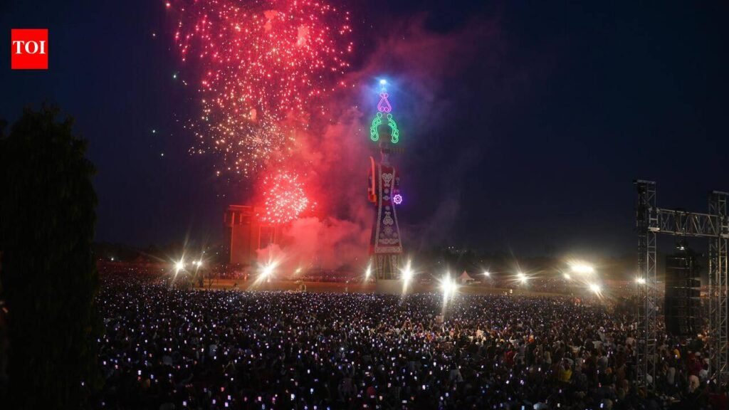 Thousands watch as Panchkula burns 221-ft-tall Ravan effigy. | Chandigarh News