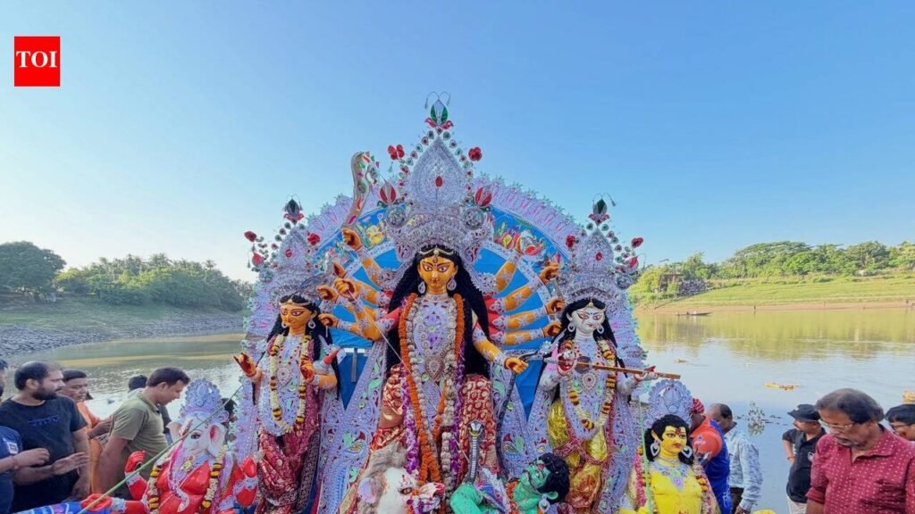 Devotees gather on both sides of Kushiyara: A river, two countries & one festive farewell | Guwahati News