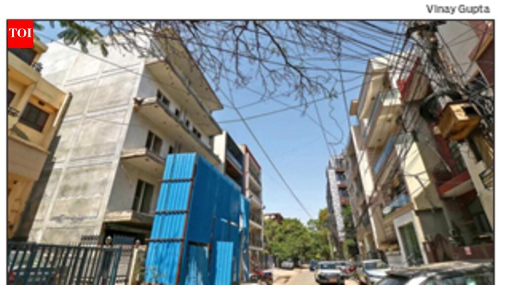 Extra floors to PG units: Five-storey buildings on small plots flout S+4 rules in Gurgaon | Gurgaon News