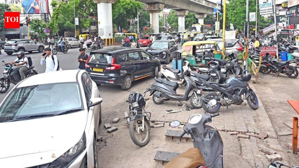 After Mithakhali row, Vastrapur road plan on hold | Ahmedabad News