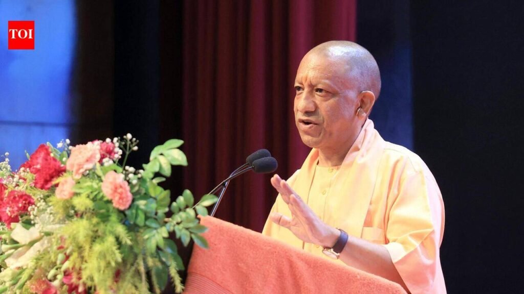 Citizen satisfaction is report card of public servants: Yogi | Lucknow News