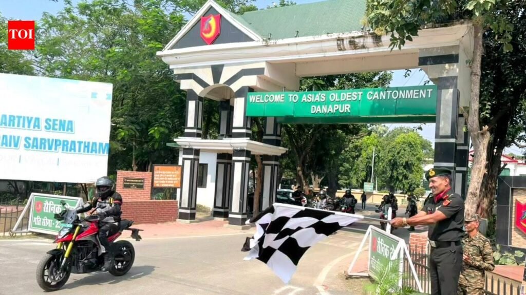 Maj Gen Jitendra Singh flags off motorcycle expedition from Danapur | Patna News