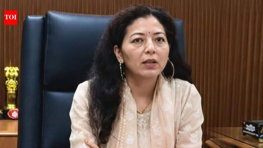 Jehanabad District Magistrate Tshering Y. Bhutia came to inspect an upgraded high school in Bihar’s Kazisarai, but instead of simply reviewing the facilities and leaving, she joined the girls on the basketball court