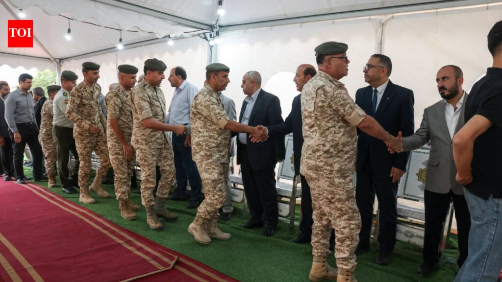 7 civilians killed in Jordan strike on Syrian militants in retaliation to church attack
