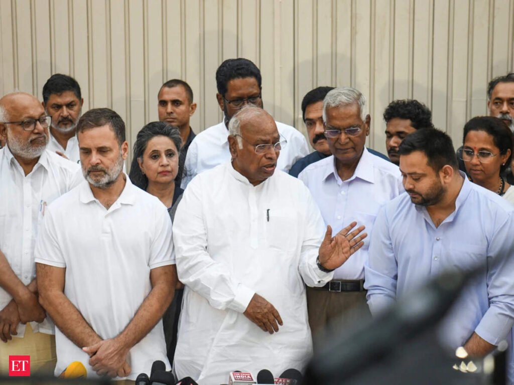 Congress plans public impeachment programme for CEC Gyanesh Kumar at Kharge’s residence on October 30