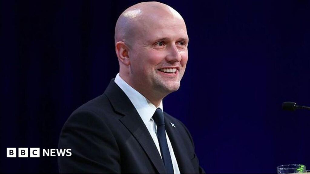 Flynn urges prime minister to ‘bring it on’ over independence referendum