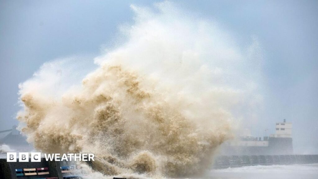 UK weather: Amber warning issued by Met Office ahead of Storm Austen