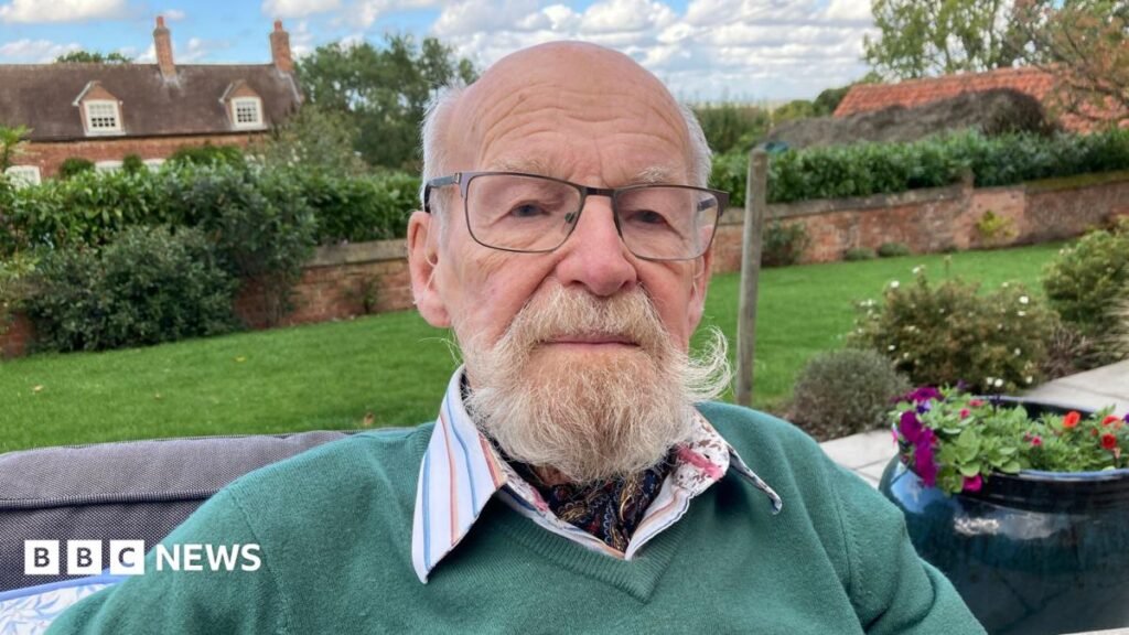 Codebreaker, 103, kept his WW2 heroics a secret for decades