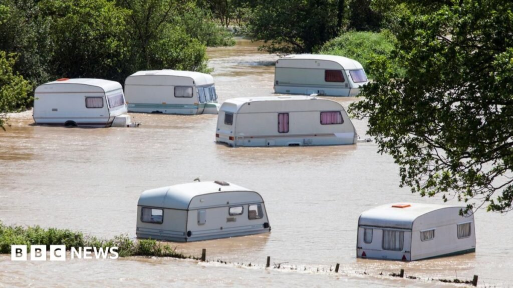 ‘Prepare for the unthinkable’ warning over autumn flooding forecast