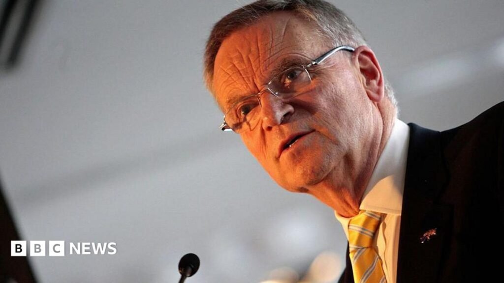 Jeffrey Archer obituary – BBC News