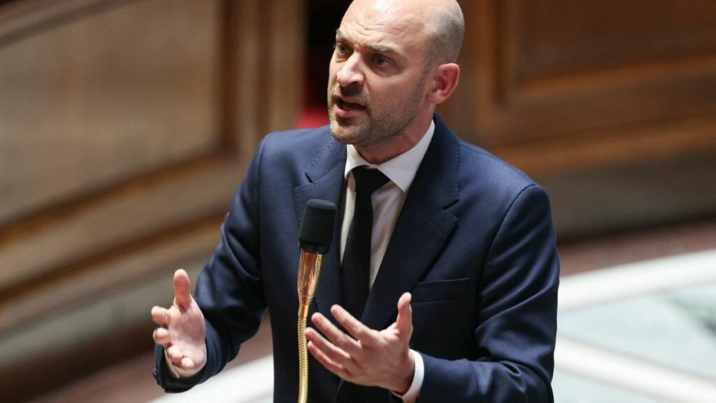 France demands Israel act after ‘criminal violence’ against visiting mayor