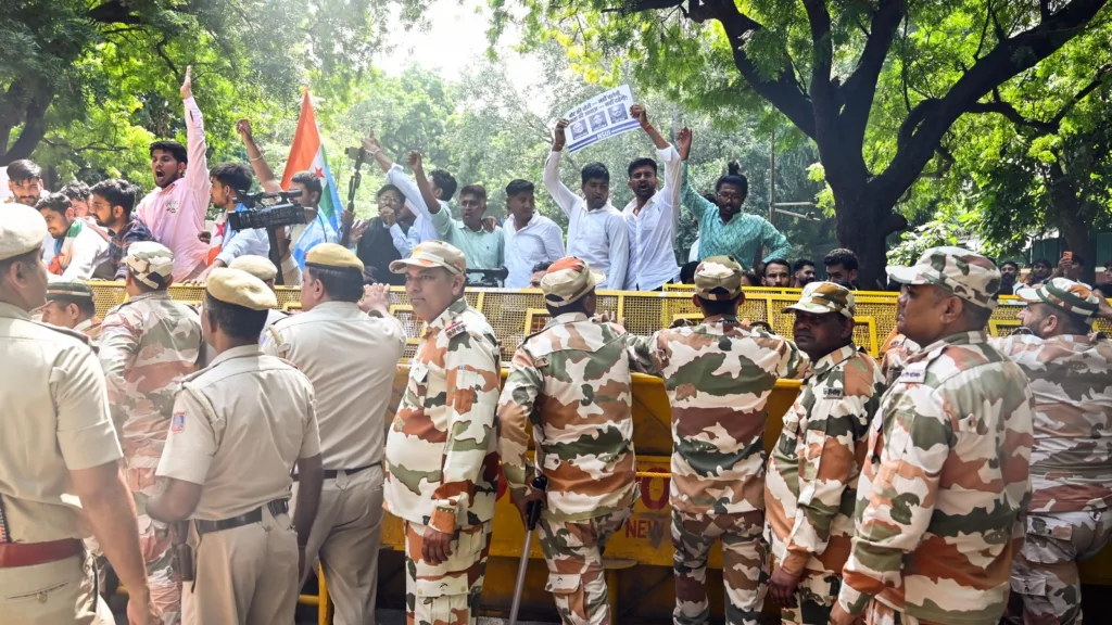 Jantar Mantar protest LIVE: People start arriving even as site sealed from both sides, security beefed up