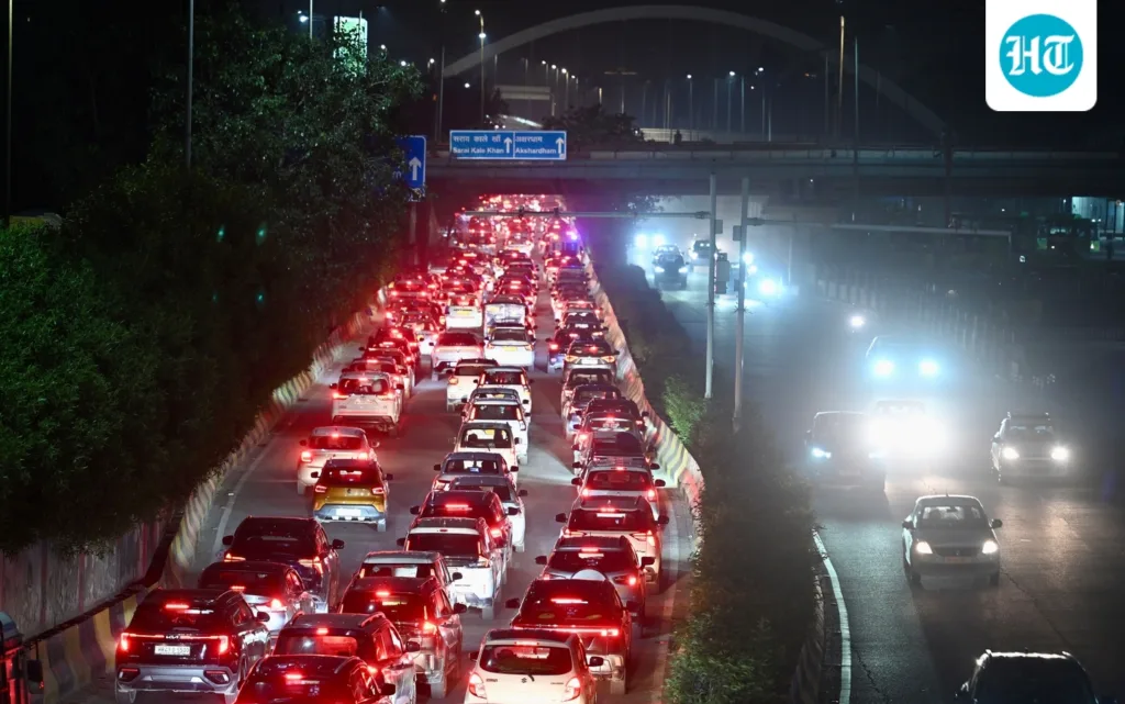 Bottlenecks, abrupt 90-degree angle: Design flaws behind Barapullah Phase-III lead to traffic chaos across Delhi